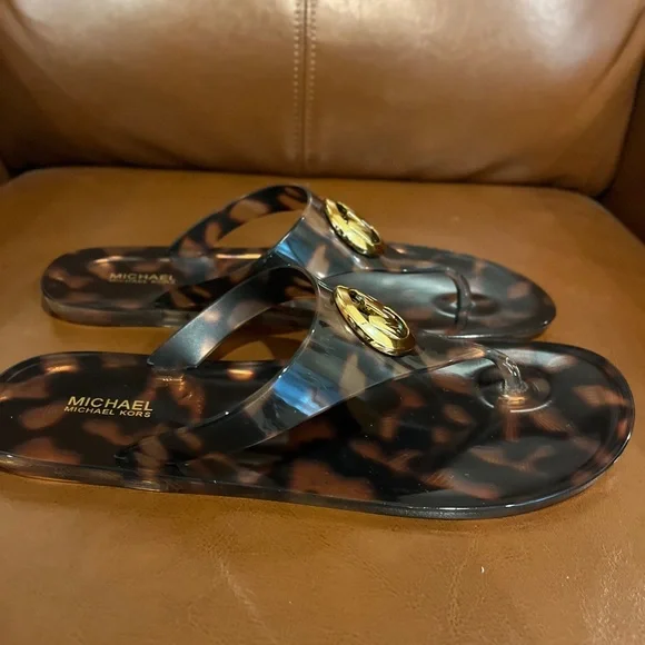 Michael Kors Tortoise Shell Slides with Gold Logo - Picture 3 of 5